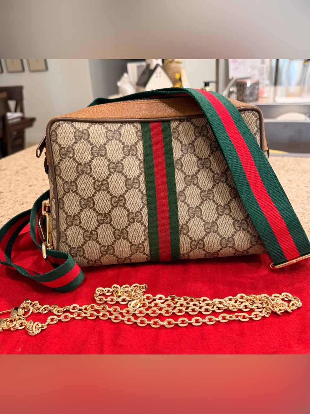 🔥🔥 VINTAGE GUCCI LEATHER GG SHERRY LINECROSSBODY/ POUCH/ CLUTCH 🔥🔥 - Picture 5 of 14
